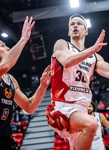 ACB: Surne Bilbao Basket sigue de cerca a Adam Somogyi para reforzar la dirección de juego