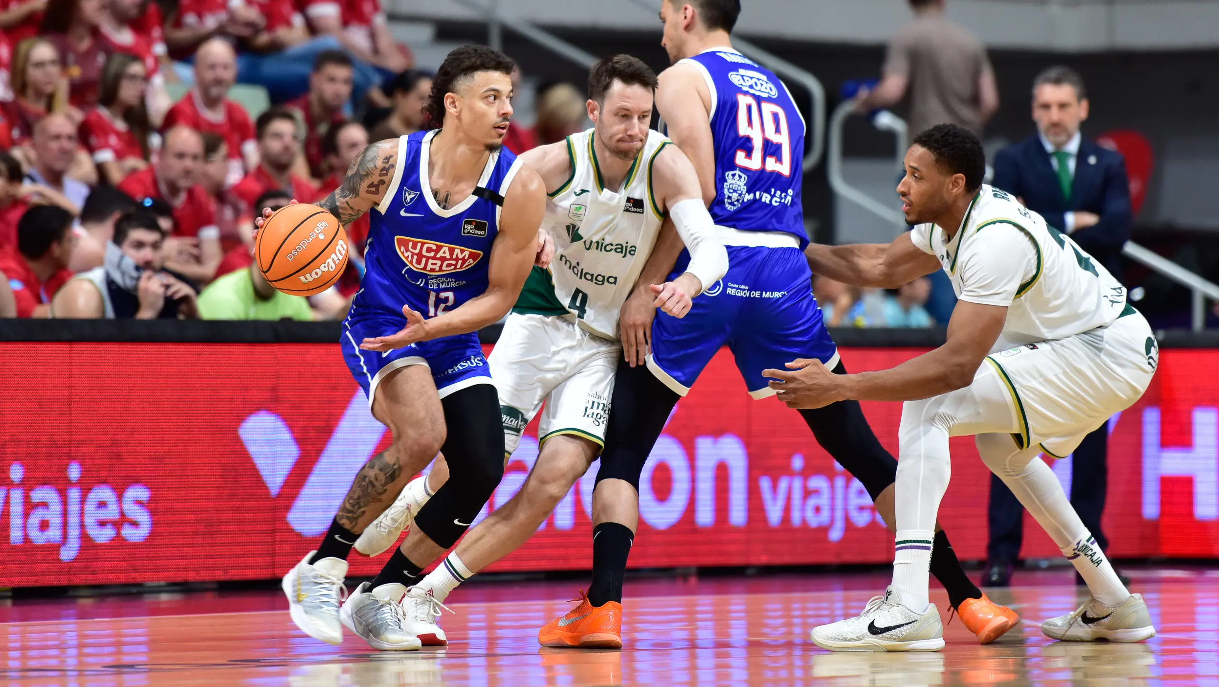 ACB: UCAM Murcia Crushes Unicaja, Complicates Playoff Path (87-69)