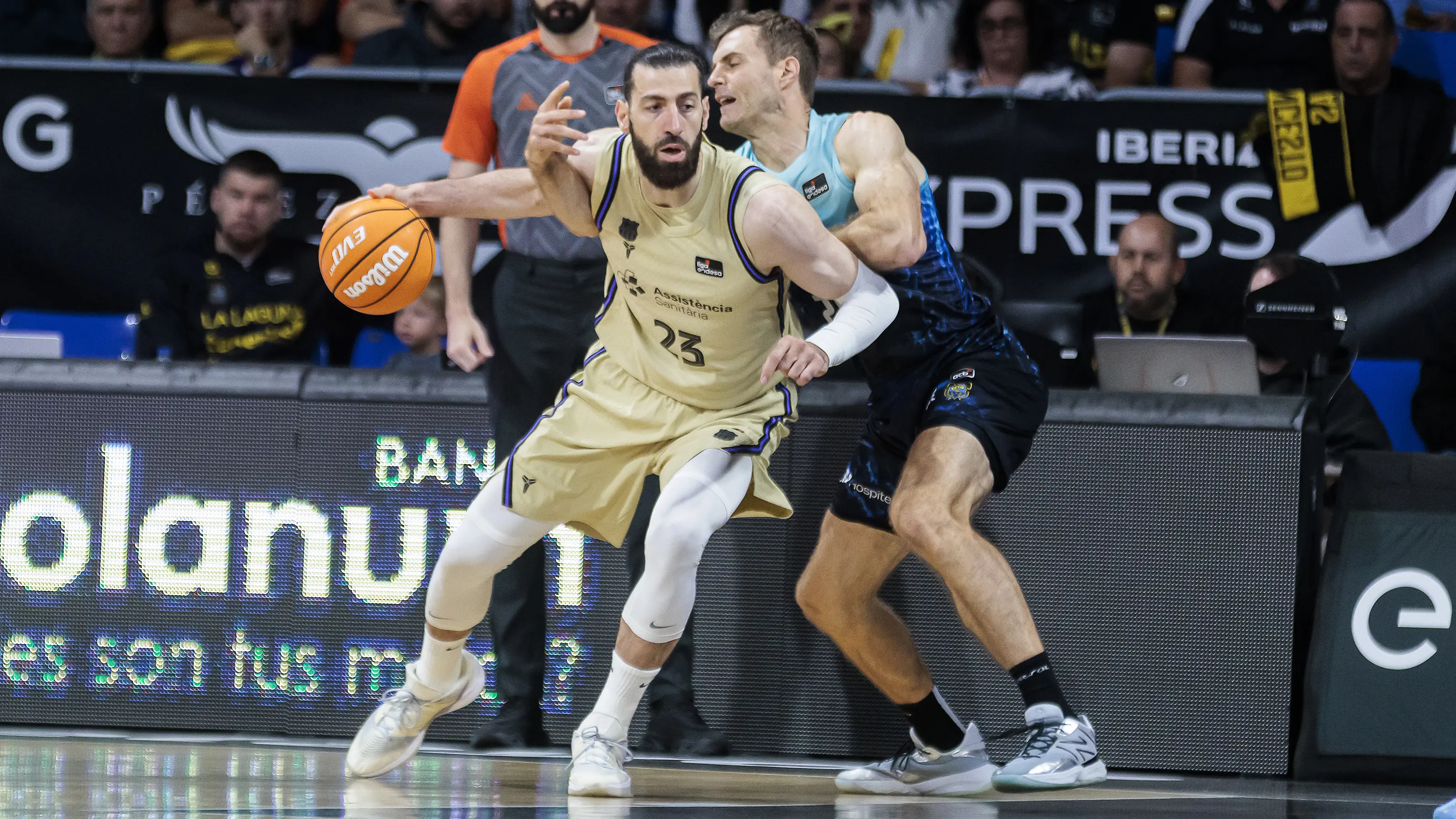 Kevin Punter Seals Victory as Barcelona Holds Off La Laguna Tenerife (97-102)