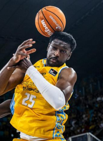 El Real Madrid vuelve a tener en el radar a Chimezie Metu de cara al próxima temporada