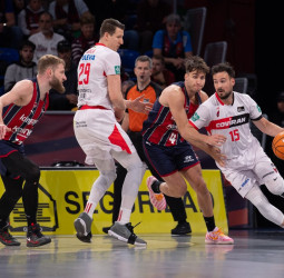ACB: El Baskonia destroza al Coviran Granada con un festival ofensivo (121-85)