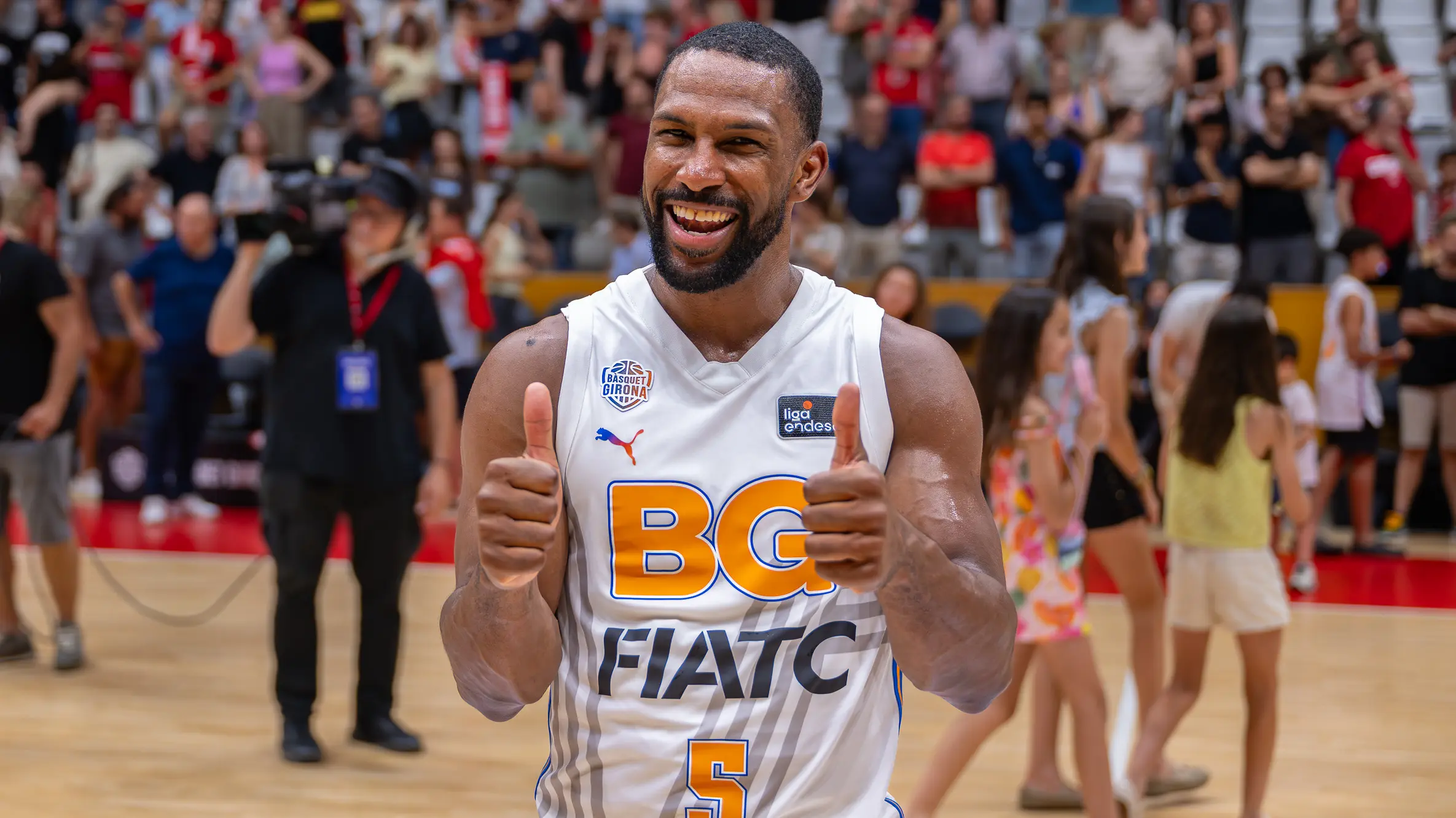 ACB: El Bàsquet Girona cierra su mejor temporada con un triunfo de prestigio ante el Joventut (82-77)