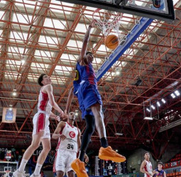 Liga U: Mohamed Dabone impulsa al Barça Atlètic hacia la primera final de la historia (98-88)