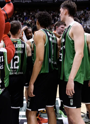 ACB: El Joventut confirma su gran momento ante el Unicaja y refuerza su candidatura (95-74)