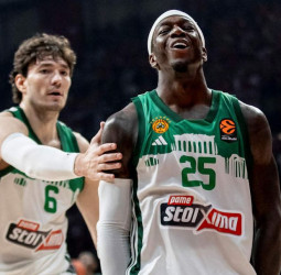Panathinaikos seca a Olympiacos, empata la final griega y responde en casa, 68-58