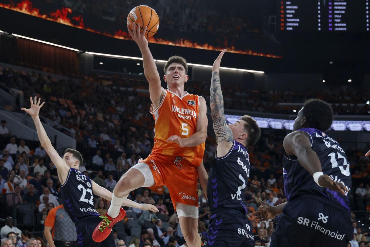 Sergio de Larrea gana fuerza para salir en primera ronda del Draft NBA