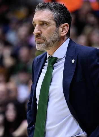 Ibon Navarro deja de ser entrenador de Unicaja