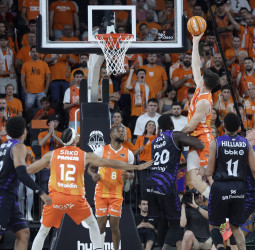 Valencia Basket tira de épica para remontar a Bilbao Basket (83-80)