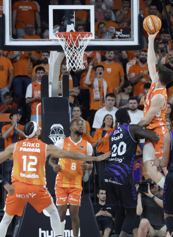 Valencia Basket tira de épica para remontar a Bilbao Basket (83-80)