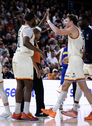 Playoffs ACB: UCAM Murcia domina al Barça e iguala la eliminatoria (87-90)
