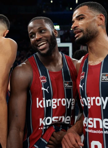 Baskonia golpea primero ante la Penya y se acerca a semifinales (85-71)