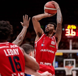El Armani Milan vuelve a la final italiana tras cerrar la serie ante Brescia
