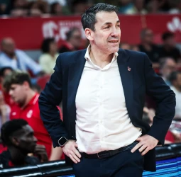 Gonzalo García de Vitoria se queda al mando del Casademont Zaragoza