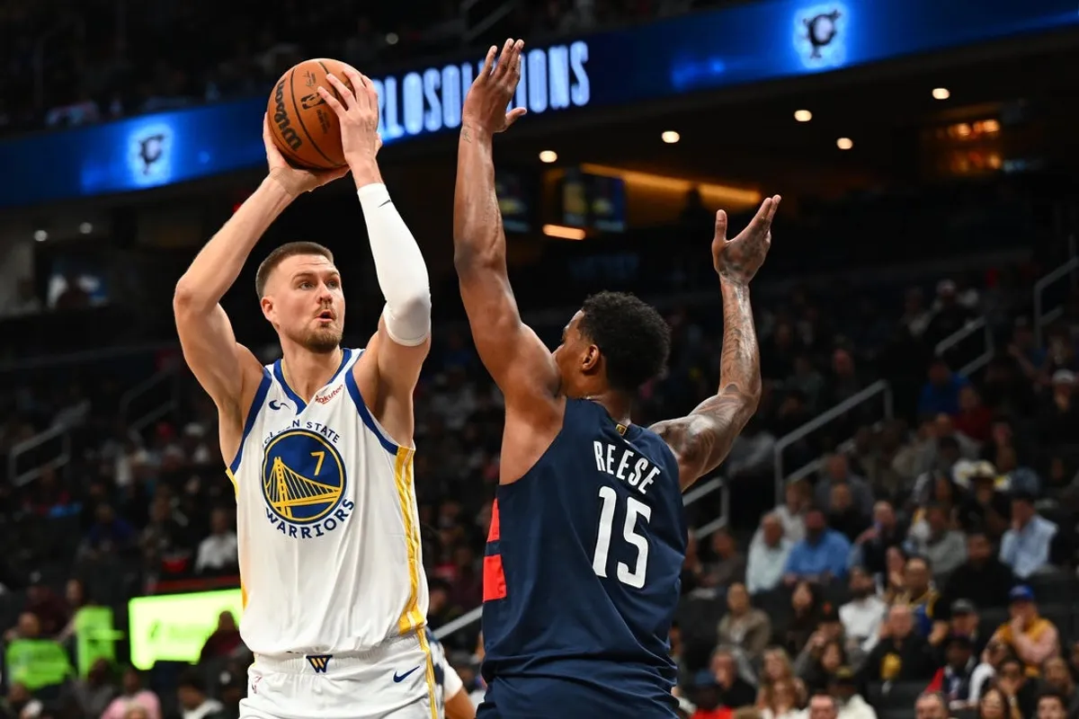 Kristaps Porzingis seguirá en los Warriors con un nuevo contrato de 40 millones