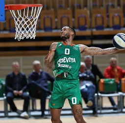 DJ Stewart, en la órbita del Baskonia para reforzar su perímetro