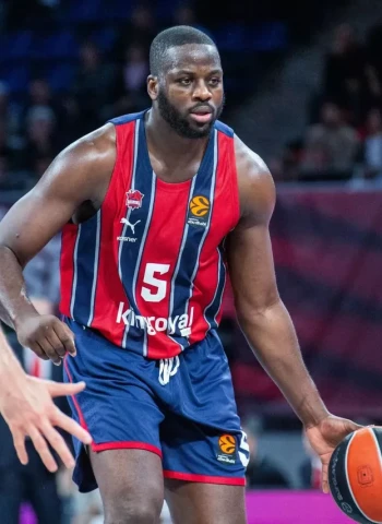 Eugene Omoruyi se acerca al Partizan
