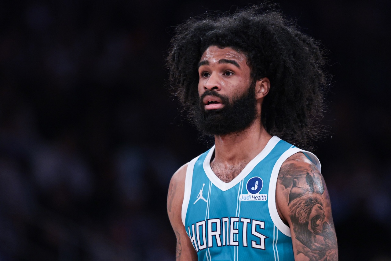 Coby White continuará en los Hornets con un contrato de 74 millones de dólares