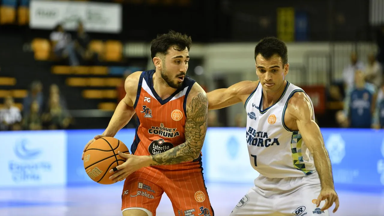 Dídac Cuevas seguirá en Leyma Coruña para el regreso del club a la ACB