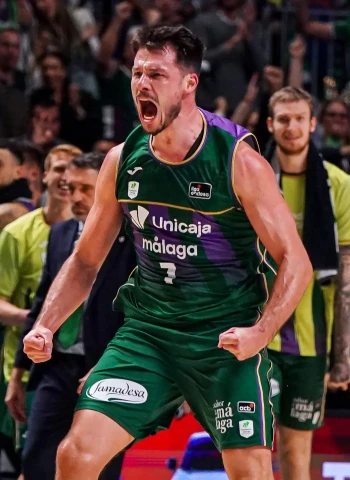 Jonathan Barreiro seguirá en el Unicaja hasta 2027