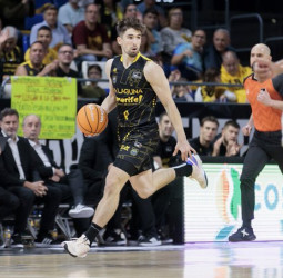 El Surne Bilbao Basket se mueve por Wesley Van Beck