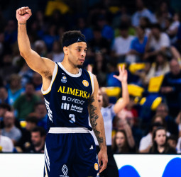 Marques Townes apunta al Movistar Estudiantes tras brillar en Oviedo