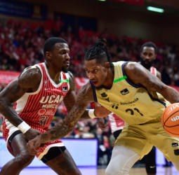ACB: UCAM Murcia y Barça abren una serie cargada de tensión en el Playoff