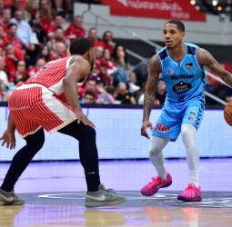 DeWayne Russell, muy cerca de volver a Treviso
