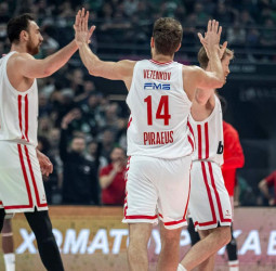 Olympiacos golpea primero ante Panathinaikos en la final griega