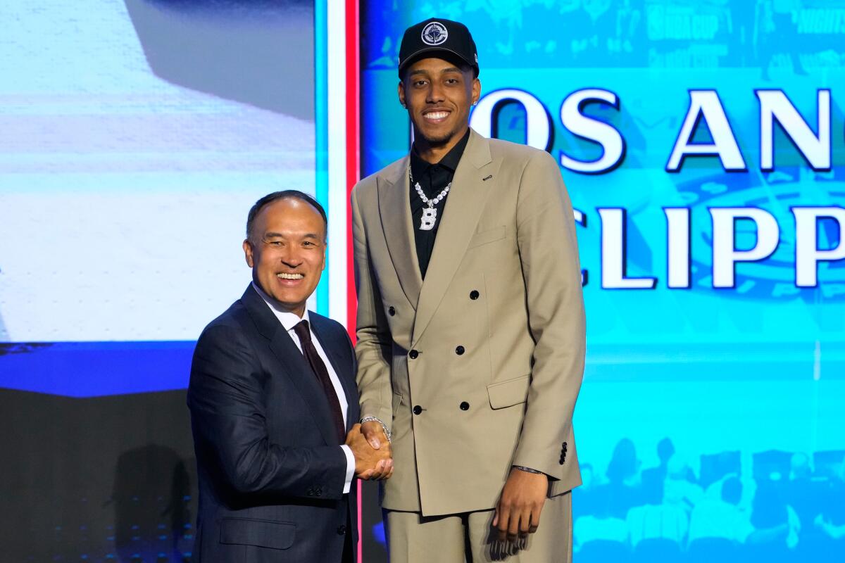 Baba Miller aterriza en Los Angeles Clippers tras ser elegido en el puesto 36 del Draft NBA