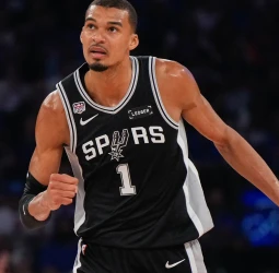 Wembanyama firma su extensión máxima con los Spurs
