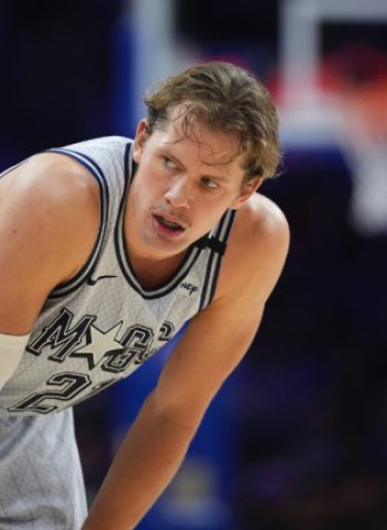 Moe Wagner firma con Brooklyn Nets