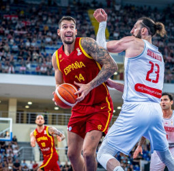 España entra en la segunda fase como líder y con su primera derrota, 91-89