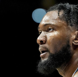 Bruno Fernando refuerza el juego interior del Anadolu Efes