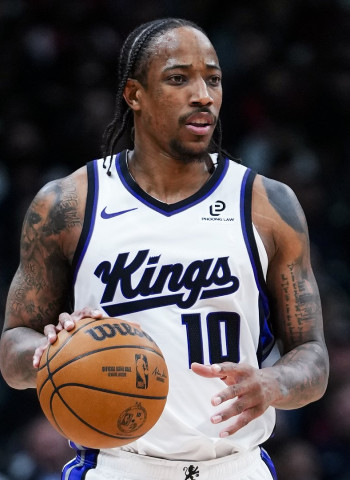 Los Detroit Pistons se suman a la carrera por DeMar DeRozan