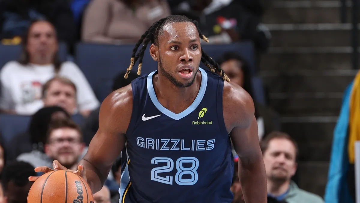 Charles Bassey vuelve a los Warriors