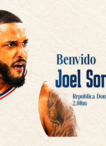 Joel Soriano apuntala el juego interior del Monbus Obradoiro