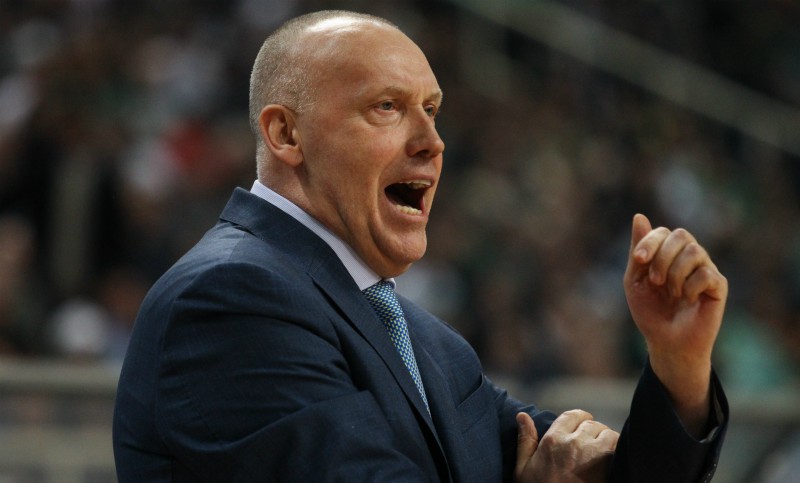 Rimas Kurtinaitis seguirá al frente de Lituania tras retirar su dimisión