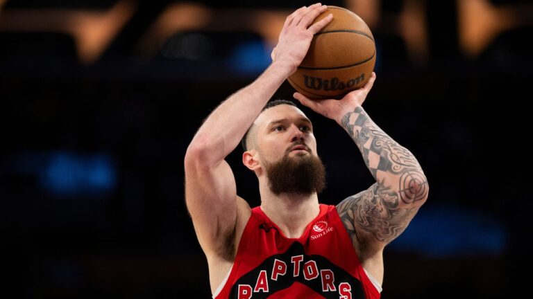 Sandro Mamukelashvili firma un gran contrato con los Angeles Lakers