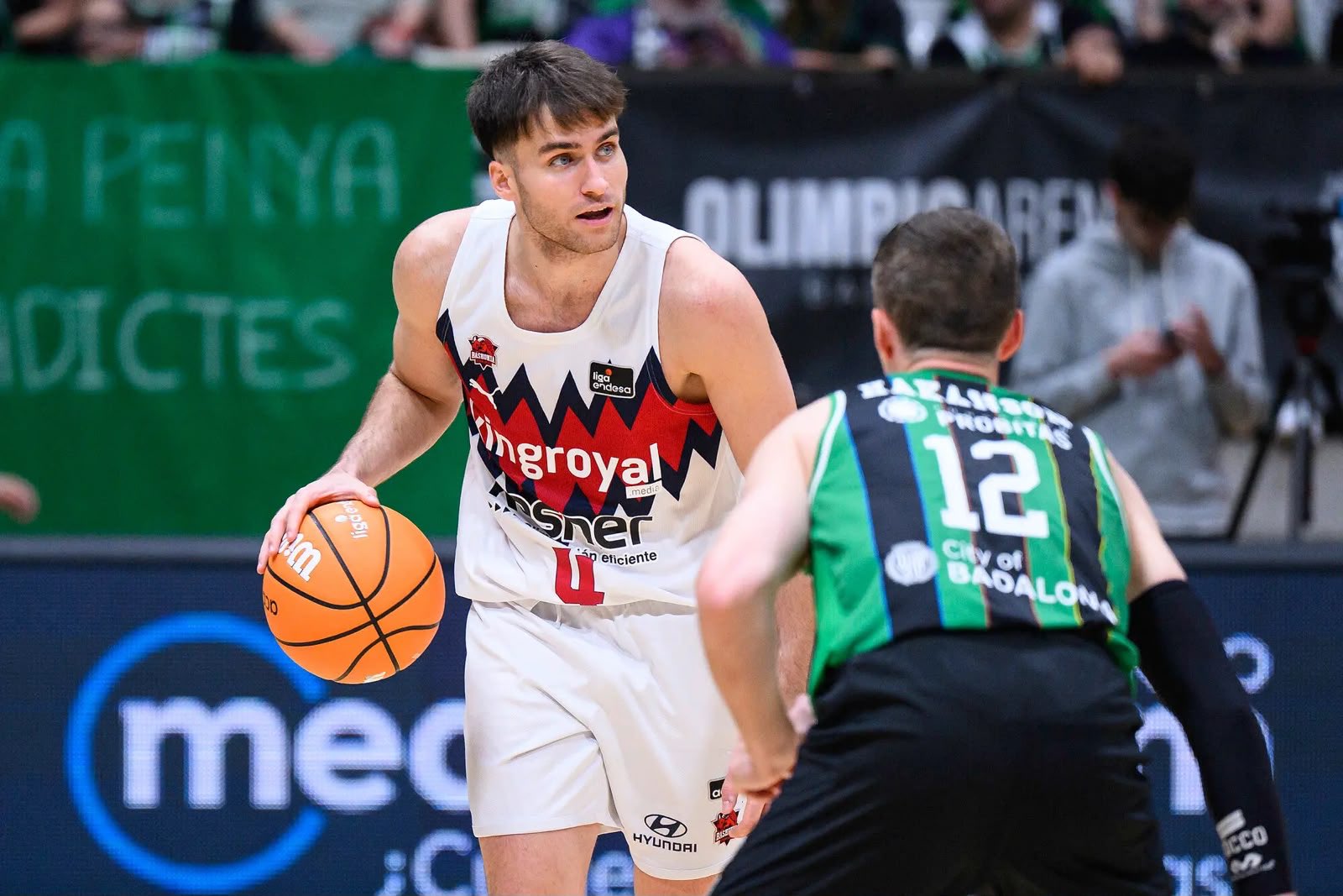 Rafa Villar se acerca al Kids&Us Manresa tras salir de Baskonia