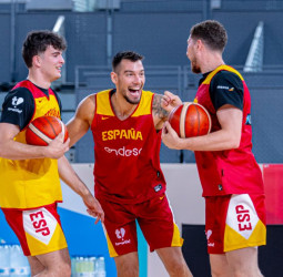 España-Dinamarca apuntando a la segunda fase