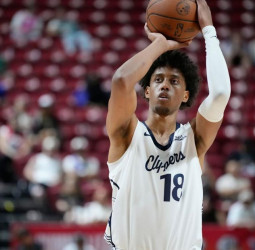 Baba Miller firma cuatro años con los Angeles Clippers