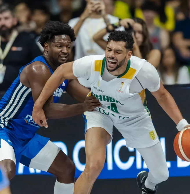 Montero y Feliz tumban a Brasil (90-94) y rompen quince años de sequía dominicana