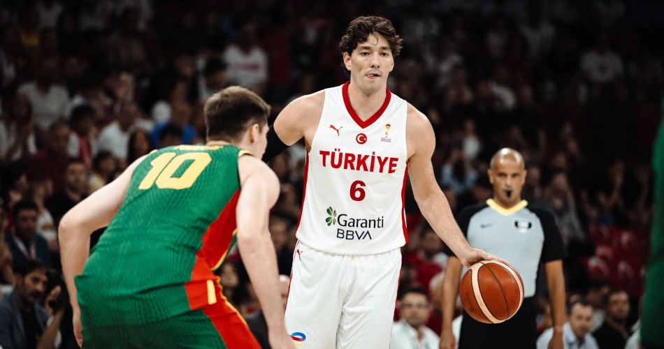 Osman y Yurtseven arrasan a Lituania y dejan a Turquía a un paso de Catar, 94-66