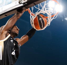 El Olympiacos paga 400.000 euros al ASVEL por Mbaye Ndiaye