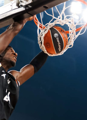 El Olympiacos paga 400.000 euros al ASVEL por Mbaye Ndiaye