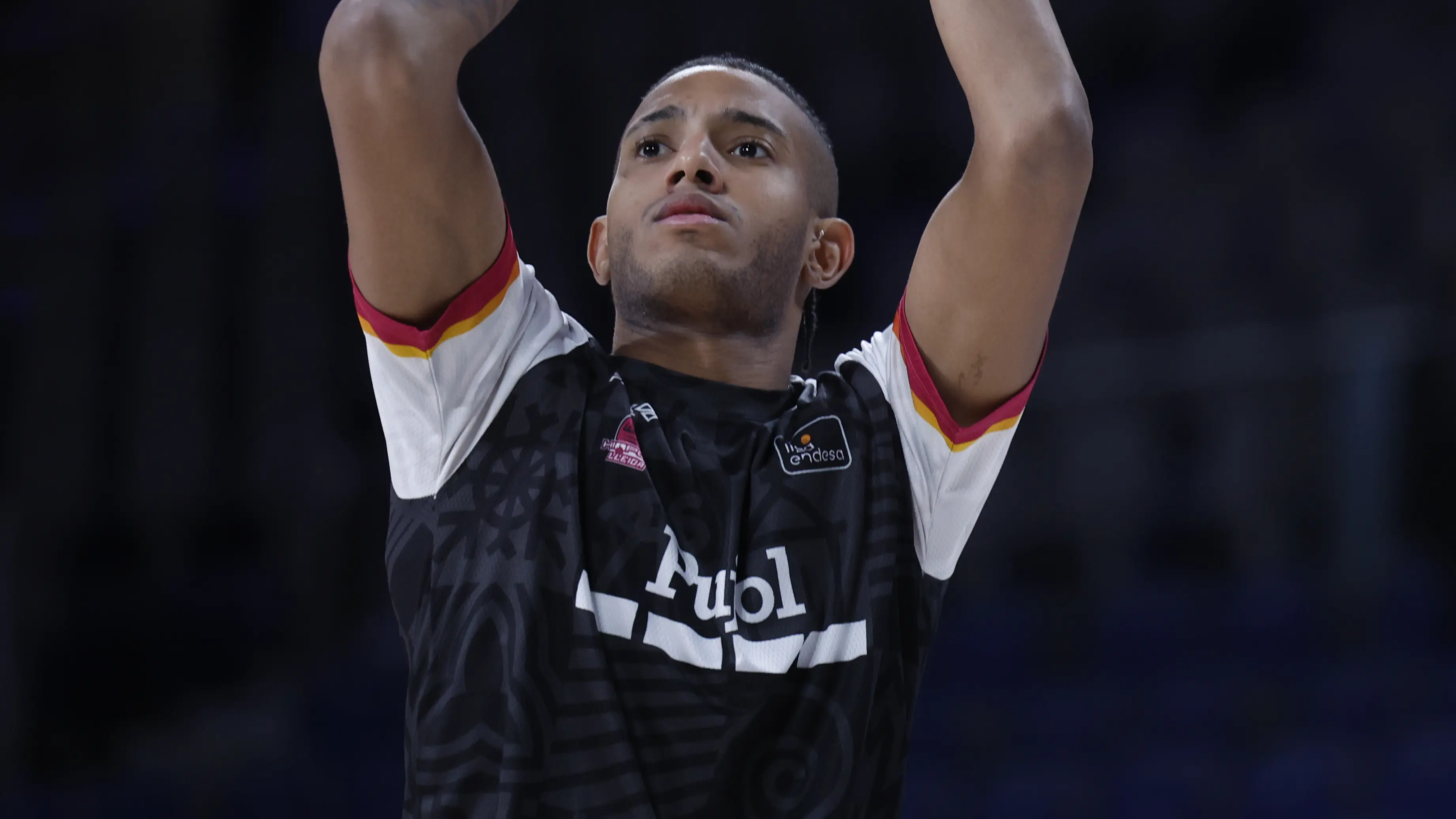 Michael Caicedo to Train with Monbus Obradoiro