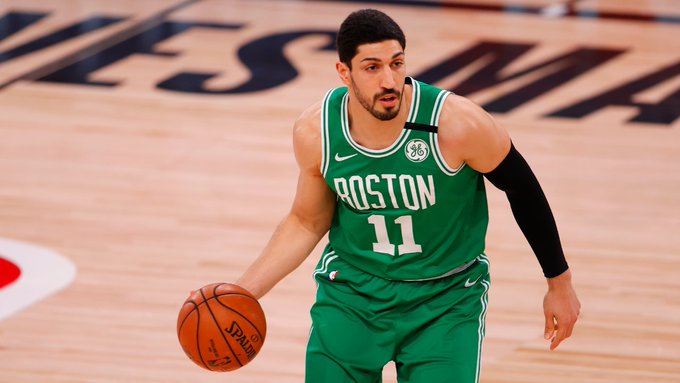 Enes Kanter Freedom anuncia que se declara para el Draft de la WNBA de 2027