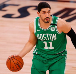 Enes Kanter Freedom anuncia que se declara para el Draft de la WNBA de 2027