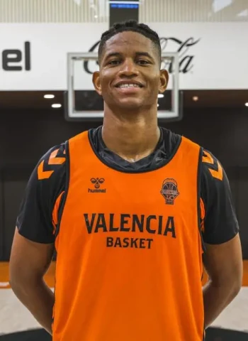 Jasiel Rivero Joins Valencia Basket on One-Month Temporary Contract