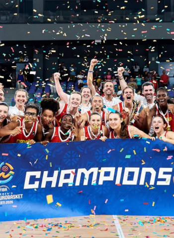 La Selección U16F culmina un campeonato de ensueño para conquistar el título continental, 40-87